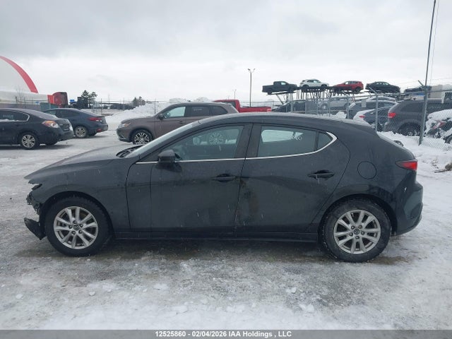 JM1BPAK77N1512201 Mazda Mazda3 Gx