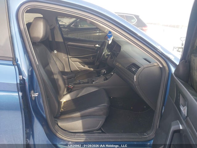 3VWE57BU6KM026633 Volkswagen JETTA SEL