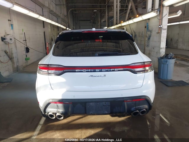 Porsche MACAN S 2023 WP1AG2A54PLB35964 Image 17