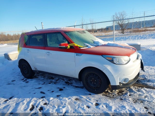KNDJX3AE9J7034474 KIA Soul Ev Luxury