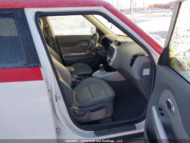 KNDJX3AE9J7034474 KIA Soul Ev Luxury