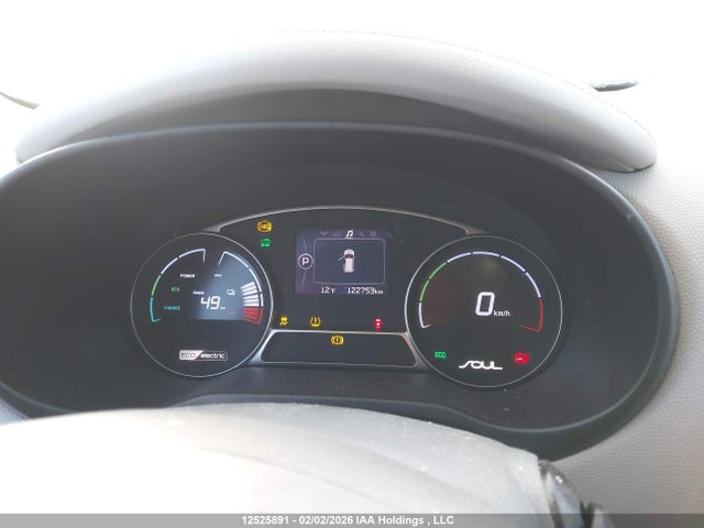 KNDJX3AE9J7034474 KIA Soul Ev Luxury