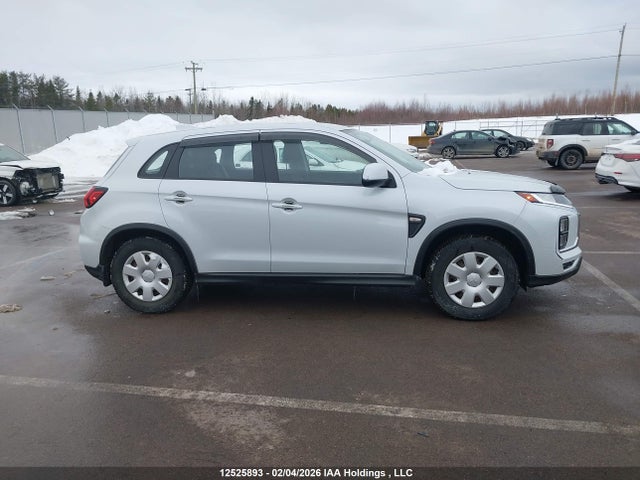 Mitsubishi RVR ES 2024 JA4AHUAUXRU606430 Image 13