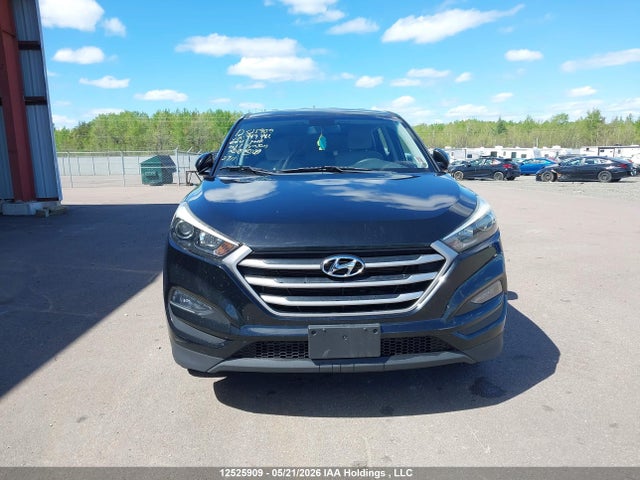 12525909 :رقم المزاد ، KM8J23A44HU449442 vin ، 2017 Hyundai Tucson Se مزاد بيع