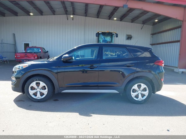 12525909 :رقم المزاد ، KM8J23A44HU449442 vin ، 2017 Hyundai Tucson Se مزاد بيع