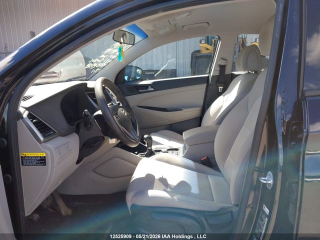 12525909 :رقم المزاد ، KM8J23A44HU449442 vin ، 2017 Hyundai Tucson Se مزاد بيع