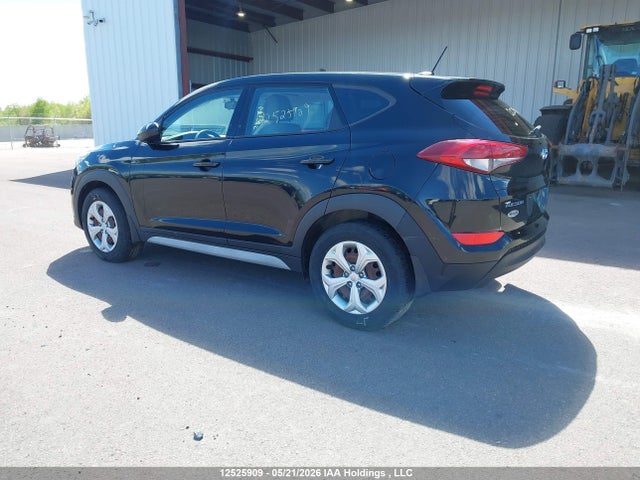 12525909 :رقم المزاد ، KM8J23A44HU449442 vin ، 2017 Hyundai Tucson Se مزاد بيع