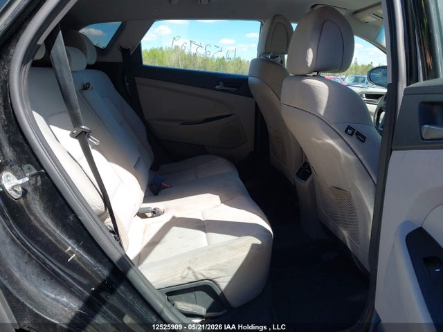 12525909 :رقم المزاد ، KM8J23A44HU449442 vin ، 2017 Hyundai Tucson Se مزاد بيع