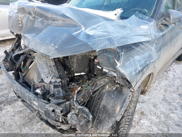KMHRB8A36TU431377 Hyundai Venue