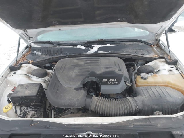 Chrysler 300 Limited 2015 2C3CCAAG1FH837516 Image 10