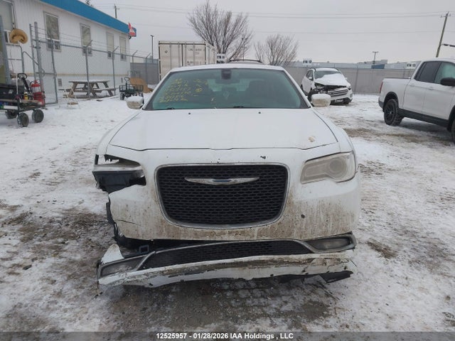 Chrysler 300 Limited 2015 2C3CCAAG1FH837516 Image 13