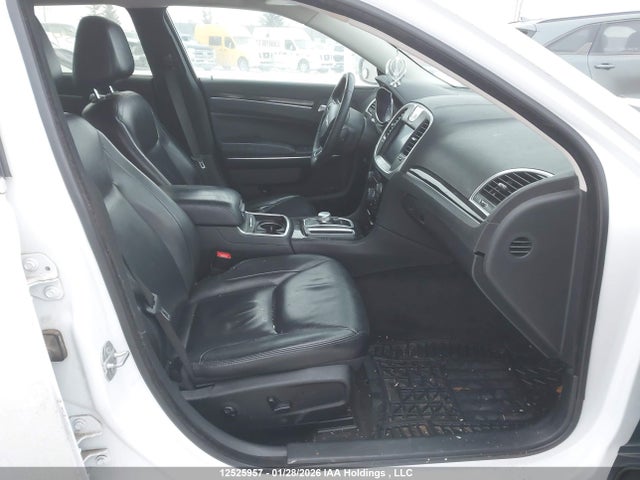 Chrysler 300 Limited 2015 2C3CCAAG1FH837516 Image 5