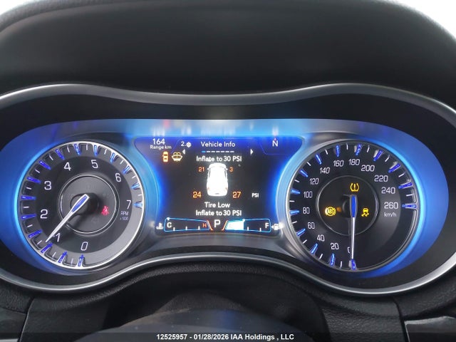 Chrysler 300 Limited 2015 2C3CCAAG1FH837516 Image 7