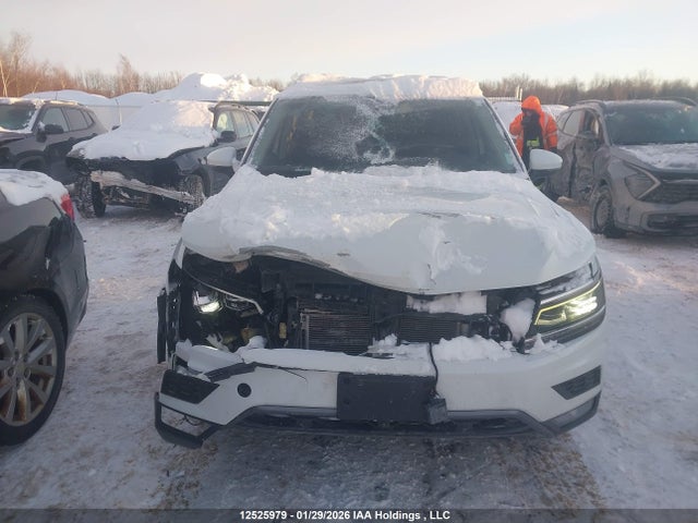 3VV4B7AX5JM007266 Volkswagen Tiguan Highline