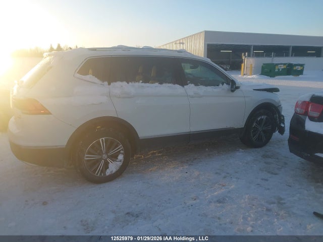 3VV4B7AX5JM007266 Volkswagen Tiguan Highline