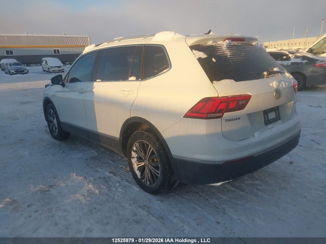 3VV4B7AX5JM007266 Volkswagen Tiguan Highline