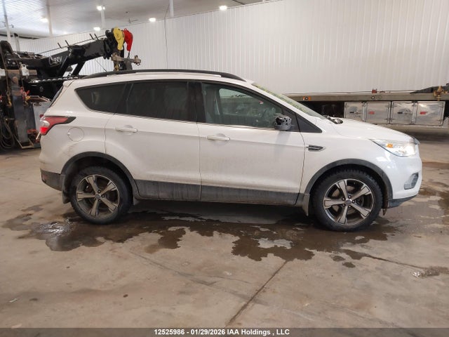 1FMCU9G91HUA55177 Ford ESCAPE SE