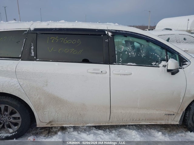 Продажа на аукционе авто 2021 Toyota Sienna, vin: 5TDGRKEC8MS007011, номер лота: 12526005