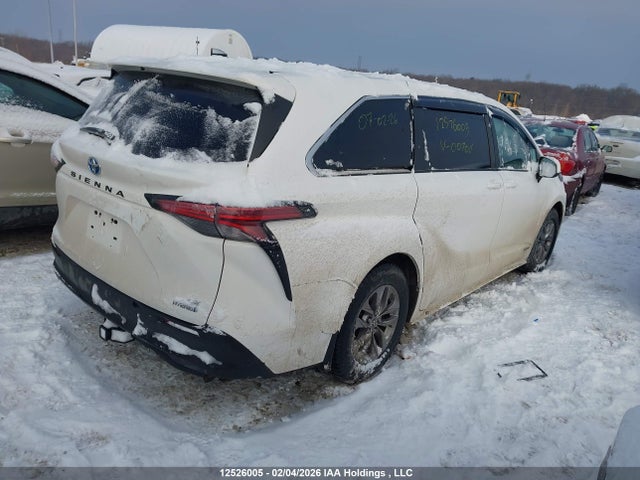 Продажа на аукционе авто 2021 Toyota Sienna, vin: 5TDGRKEC8MS007011, номер лота: 12526005