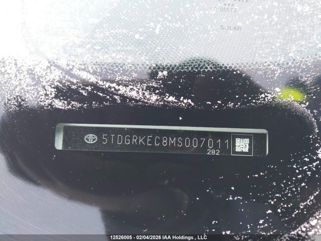 Продажа на аукционе авто 2021 Toyota Sienna, vin: 5TDGRKEC8MS007011, номер лота: 12526005
