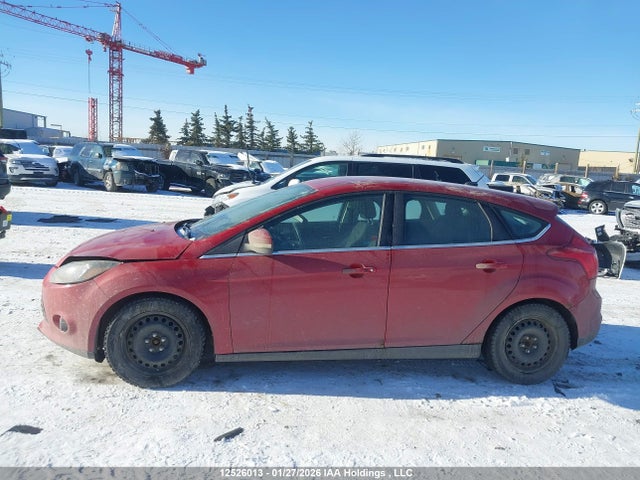 12526013 :رقم المزاد ، 1FAHP3N22CL165423 vin ، 2012 Ford Focus Titanium مزاد بيع