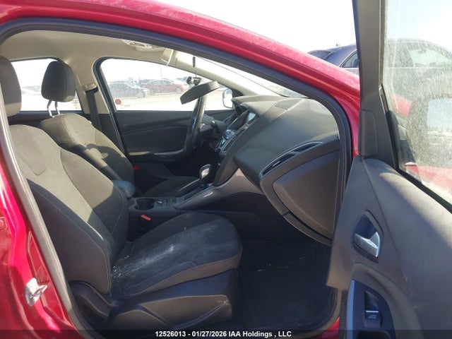 12526013 :رقم المزاد ، 1FAHP3N22CL165423 vin ، 2012 Ford Focus Titanium مزاد بيع