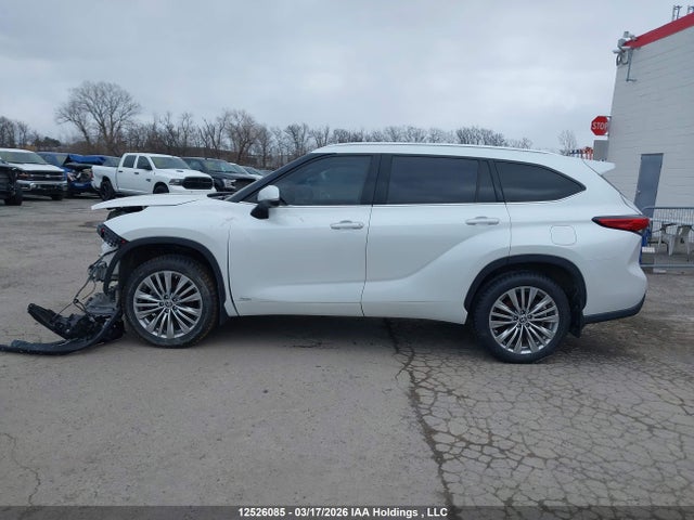 Продаж на аукціоні авто 2023 Toyota Highlander Hybrid Limited, vin: 5TDEBRCH8PS110923, номер лоту: 12526085