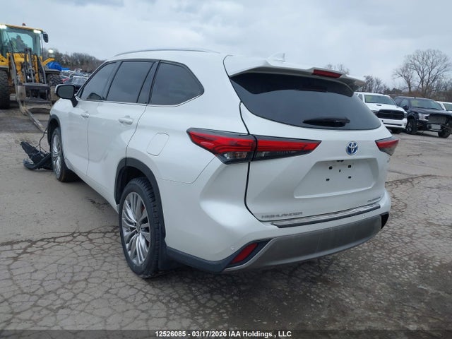 Продаж на аукціоні авто 2023 Toyota Highlander Hybrid Limited, vin: 5TDEBRCH8PS110923, номер лоту: 12526085