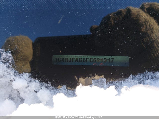 1C4RJFAG6FC691917 Jeep Grand Cherokee Laredo