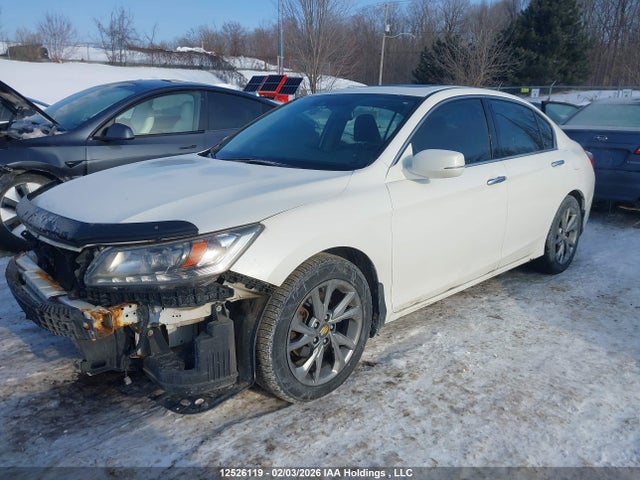 1HGCR3F98FA800043 Honda Accord Touring