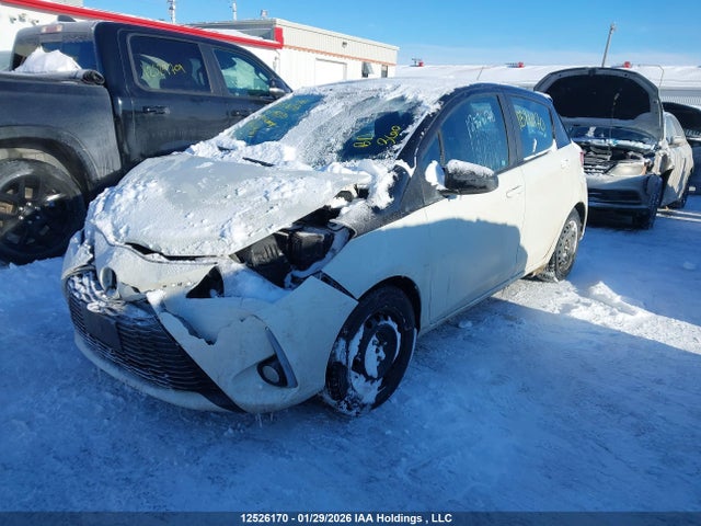 VNKKTUD34JA095130 Toyota Yaris L/le/se