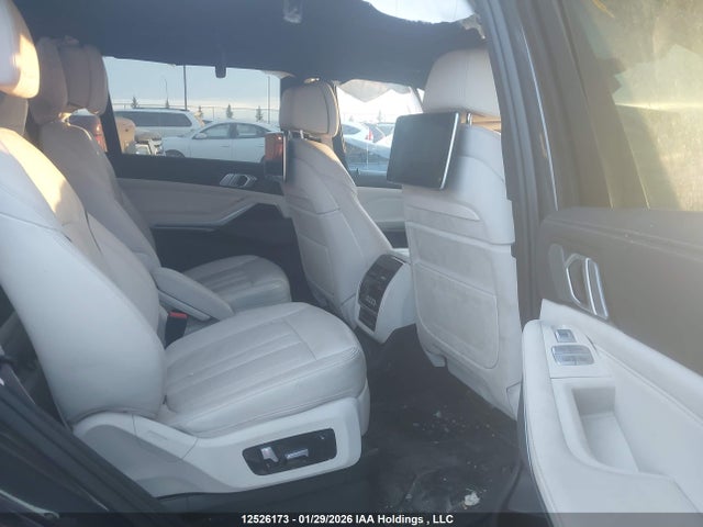 5UXCW2C06N9K24622 BMW X7 Xdrive40i