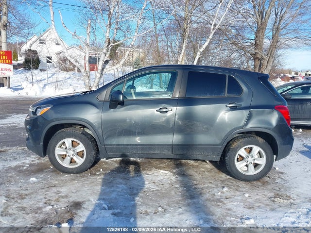 3GNCJNSB5LL229505 Chevrolet TRAX LS