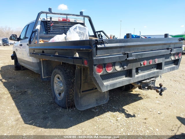 12526192 :رقم المزاد ، 3D73Y3CL6BG580176 vin ، 2011 Ram Ram 3500 Slt مزاد بيع