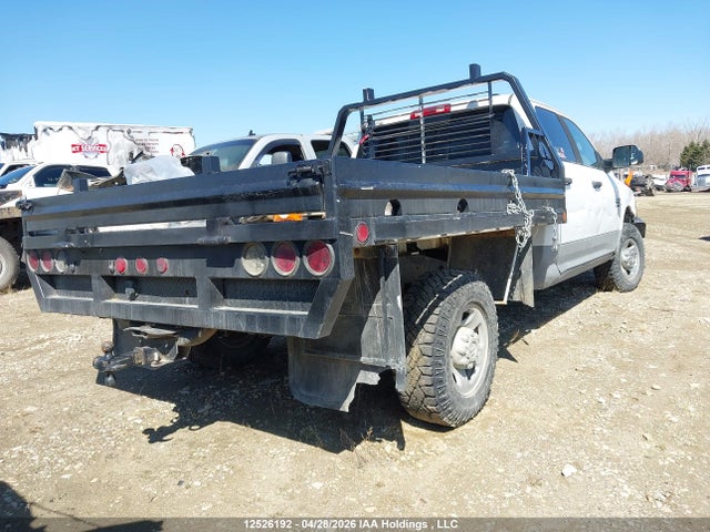 12526192 :رقم المزاد ، 3D73Y3CL6BG580176 vin ، 2011 Ram Ram 3500 Slt مزاد بيع