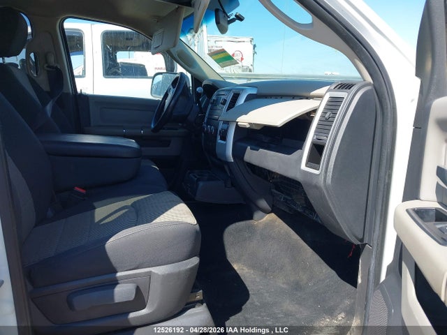 12526192 :رقم المزاد ، 3D73Y3CL6BG580176 vin ، 2011 Ram Ram 3500 Slt مزاد بيع