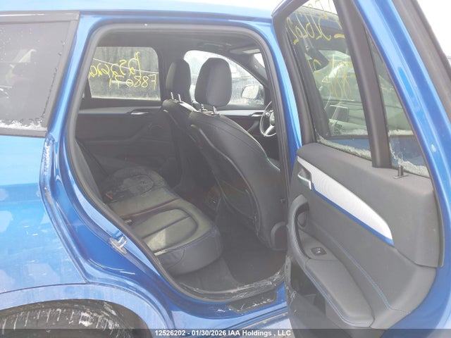 WBXHT3C37J5F88071 BMW X1 Xdrive28i