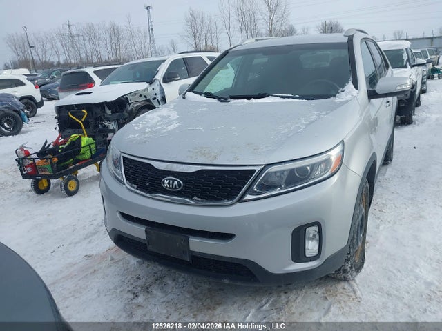 5XYKT3A61FG564621 KIA SORENTO LX