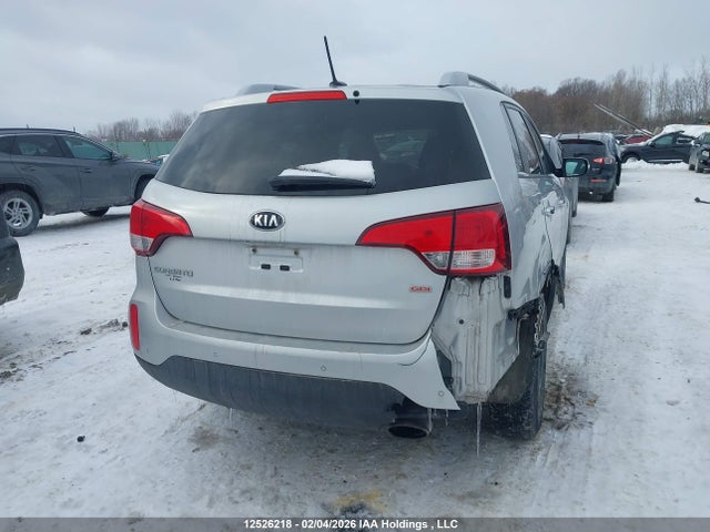 5XYKT3A61FG564621 KIA SORENTO LX