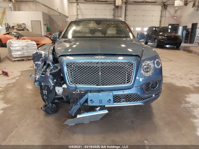 Bentley Bentayga W12 2017 SJAAC2ZV4HC014808 Image 12