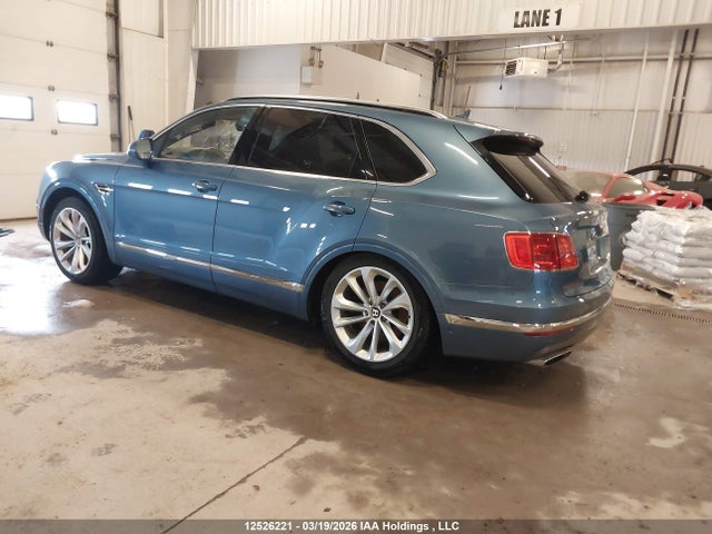 Bentley Bentayga W12 2017 SJAAC2ZV4HC014808 Image 3