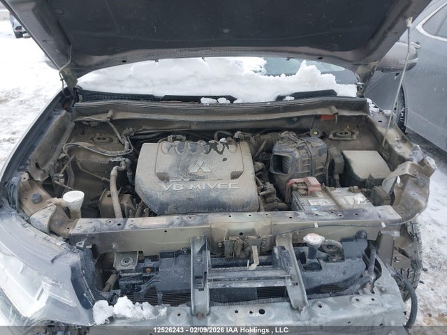 JA4JZ3AX8KZ608946 Mitsubishi Outlander Se/sel/le