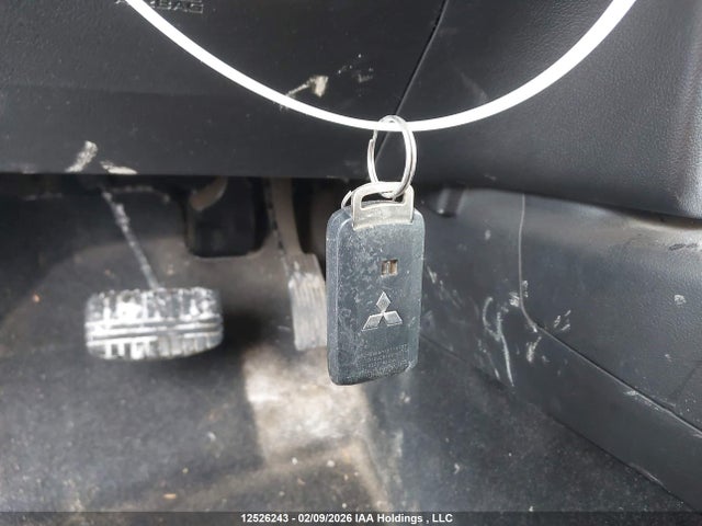JA4JZ3AX8KZ608946 Mitsubishi Outlander Se/sel/le