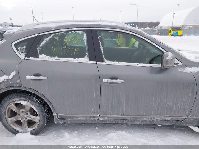 JN1BJ0HRXEM192619 Infiniti QX50
