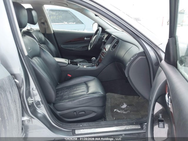 JN1BJ0HRXEM192619 Infiniti QX50