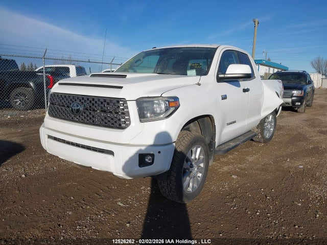5TFUY5F18JX777266 Toyota Tundra Double Cab Sr/double Cab Sr5