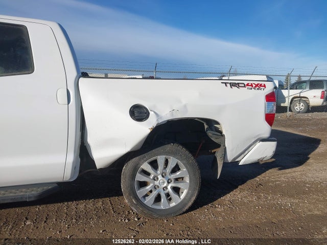 5TFUY5F18JX777266 Toyota Tundra Double Cab Sr/double Cab Sr5