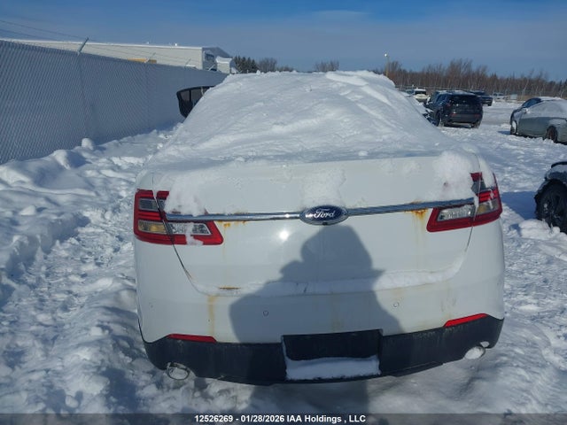 Продажа на аукционе авто 2015 Ford Taurus Sel, vin: 1FAHP2E8XFG121875, номер лота: 12526269