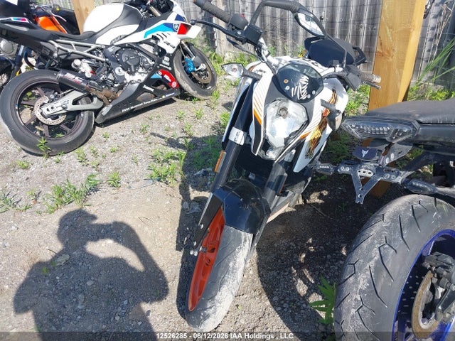 KTM 390 Duke 2015 MD2JGJ40XFC253599 Image 2