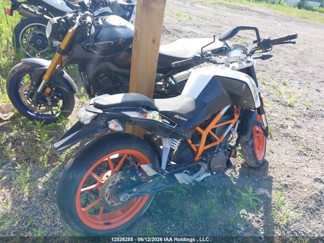 KTM 390 Duke 2015 MD2JGJ40XFC253599 Image 4